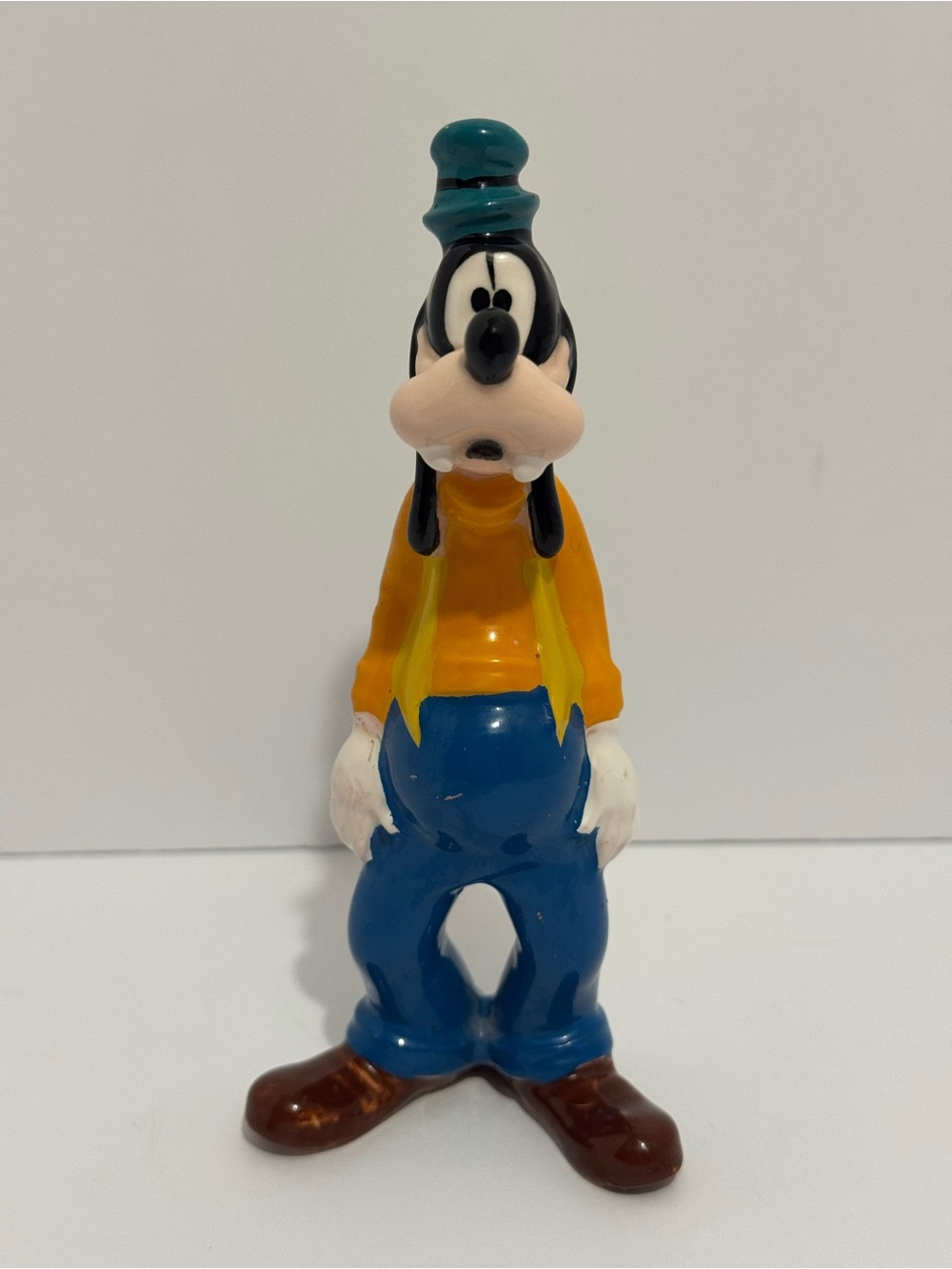 Vintage Walt Disney Productions Japan Goofy 6” Porcelain Figurine Hand-Painted
